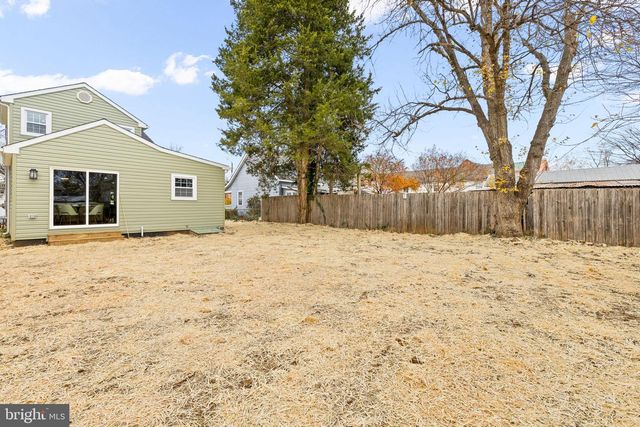 622 STUART ST, Fredericksburg, VA 22401