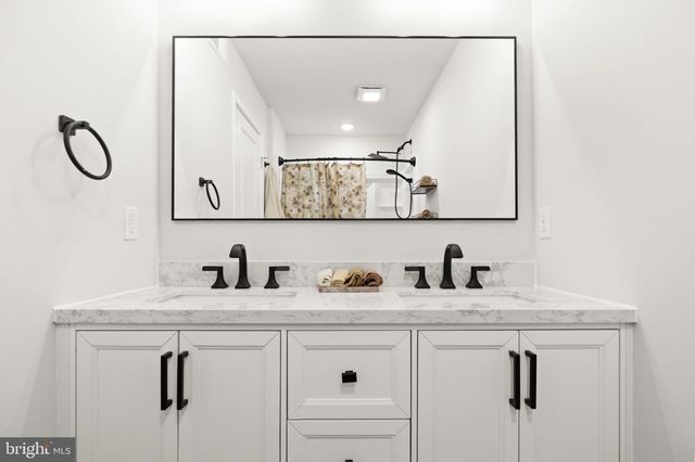 622 STUART ST, Fredericksburg, VA 22401