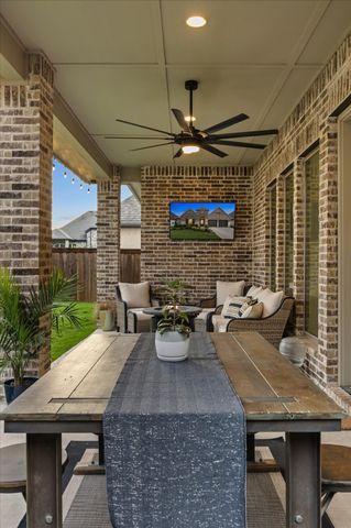 2422 Amesbury Drive, Midlothian, TX 76065