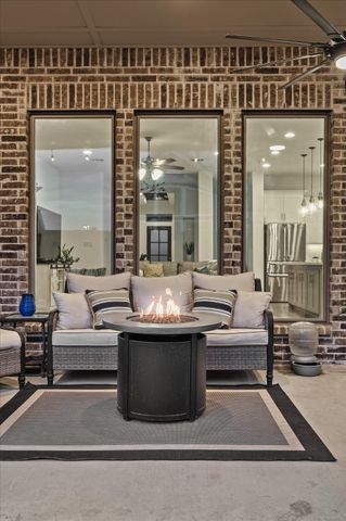 2422 Amesbury Drive, Midlothian, TX 76065