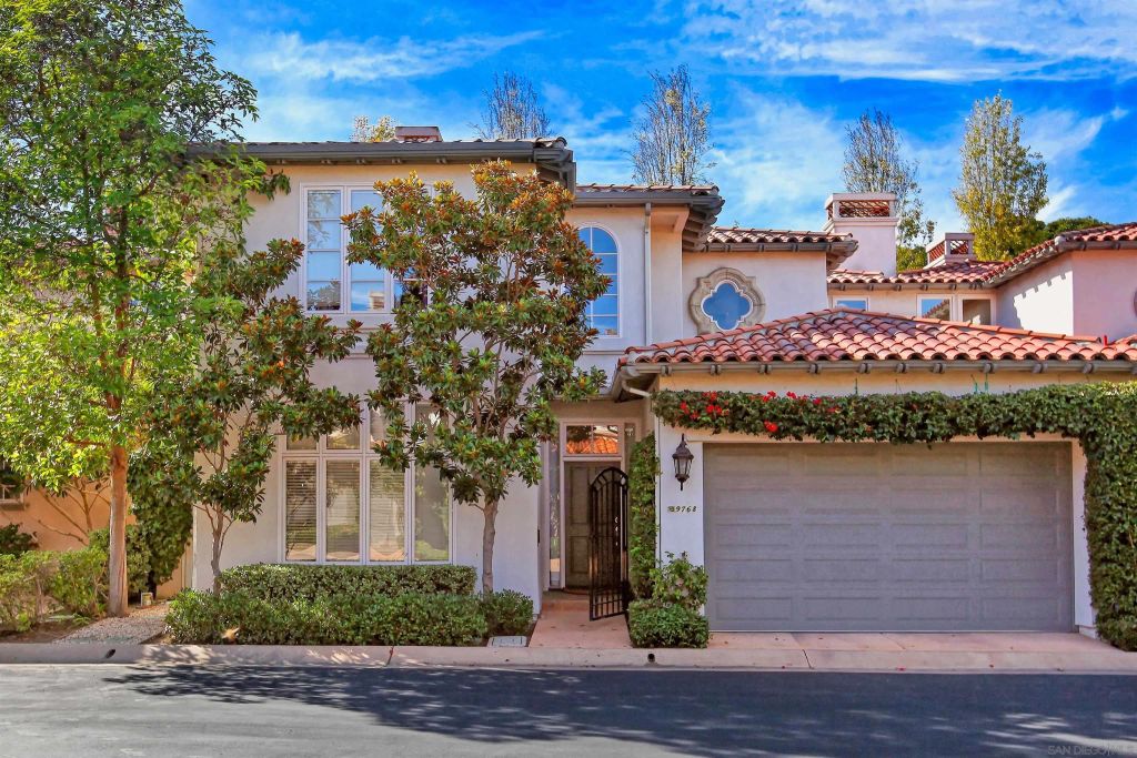 9768 Claiborne Square, La Jolla, CA 92037