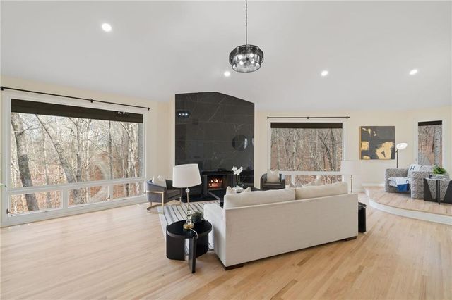 14 Ball Creek Way, Atlanta, GA 30350