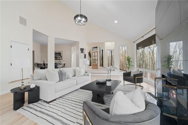 14 Ball Creek Way, Atlanta, GA 30350