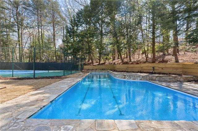14 Ball Creek Way, Atlanta, GA 30350
