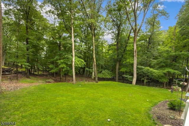 4 Kisling Ave, Hopatcong Boro, NJ 07843