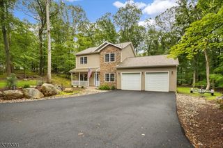 4 Kisling Ave, Hopatcong Boro, NJ 07843