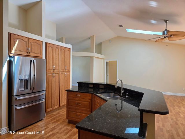 2437 Oakcrest Lane, West Melbourne, FL 32904