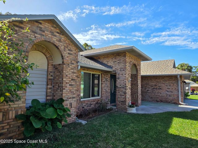 2437 Oakcrest Lane, West Melbourne, FL 32904