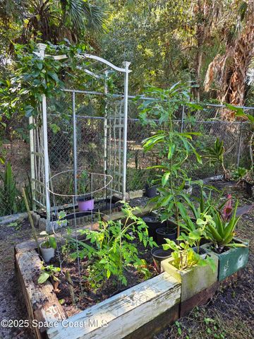 2437 Oakcrest Lane, West Melbourne, FL 32904