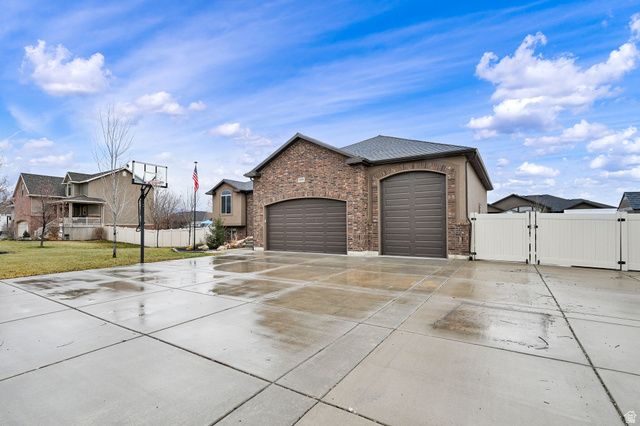 2809 W 2175 N, Plain City, UT 84404