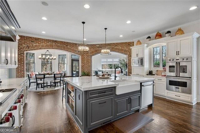 2470 Flint Creek Drive, Cumming, GA 30041