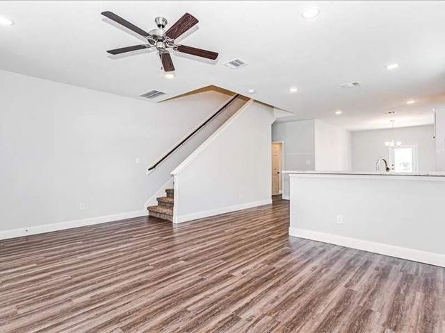 8214 Parker Drive B, Houston, TX 77078