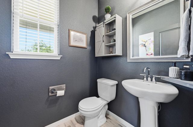 105 Mount Ord LN, Dripping Springs, TX 78620