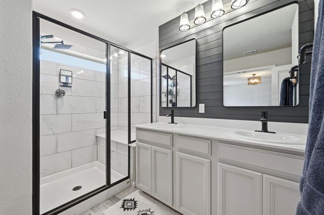 105 Mount Ord LN, Dripping Springs, TX 78620