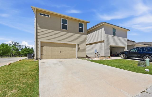 105 Mount Ord LN, Dripping Springs, TX 78620