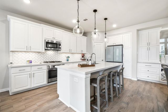 3427 Willow Crescent Court, Fulshear, TX 77441
