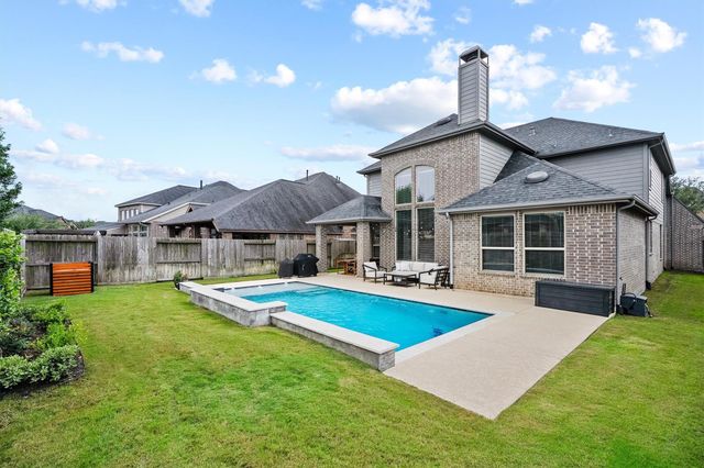 3427 Willow Crescent Court, Fulshear, TX 77441