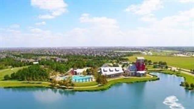 3427 Willow Crescent Court, Fulshear, TX 77441