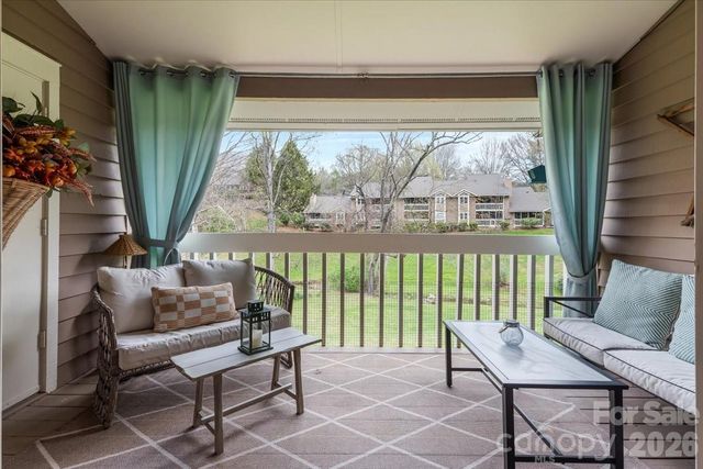 6 Willow Tree Run, Asheville, NC 28803