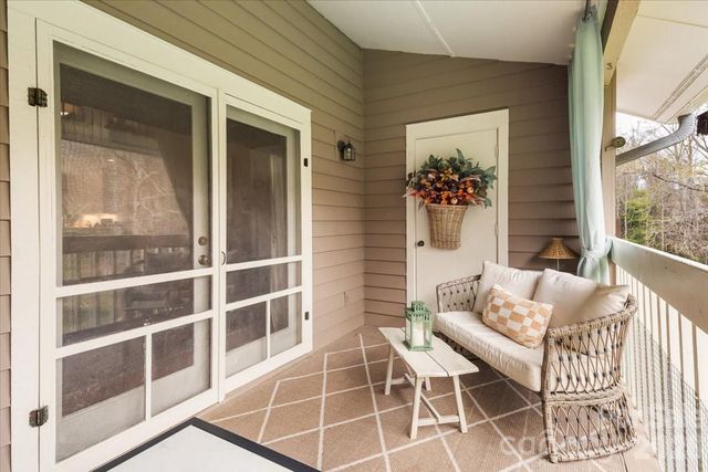 6 Willow Tree Run, Asheville, NC 28803