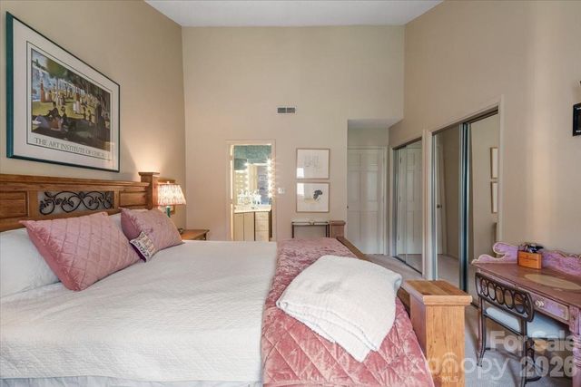 6 Willow Tree Run, Asheville, NC 28803