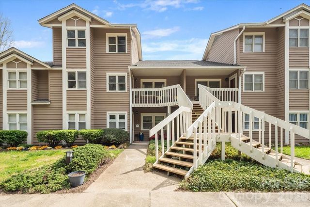 6 Willow Tree Run, Asheville, NC 28803