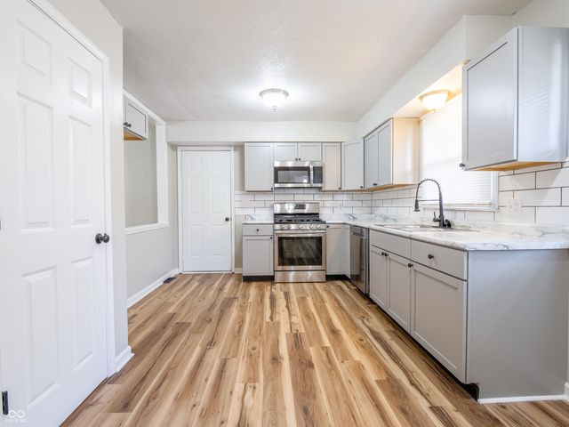 100 Merlin Drive, Franklin, IN 46131
