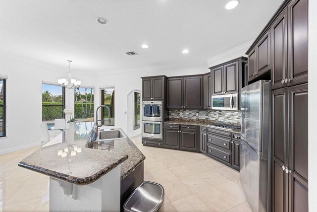 10504 Vignon Court, Wellington, FL 33449