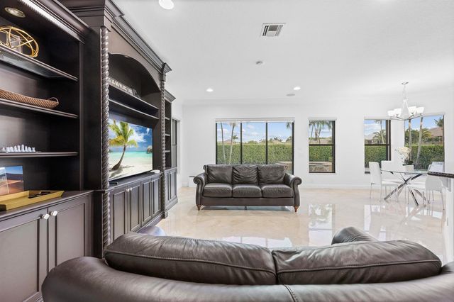 10504 Vignon Court, Wellington, FL 33449