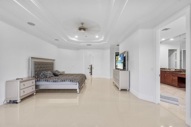 10504 Vignon Court, Wellington, FL 33449