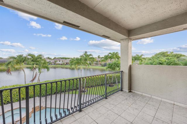 10504 Vignon Court, Wellington, FL 33449