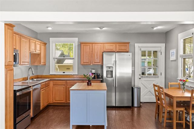 406 W ALVA STREET, Tampa, FL 33603