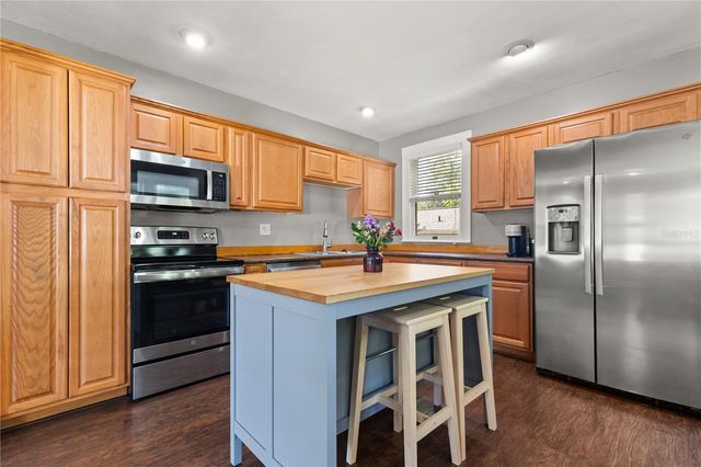 406 W ALVA STREET, Tampa, FL 33603