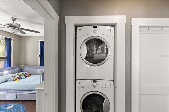 406 W ALVA STREET, Tampa, FL 33603