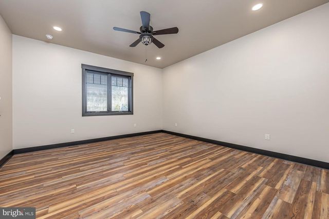 75 FERRELL RD, Mullica Hill, NJ 08062