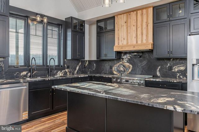 75 FERRELL RD, Mullica Hill, NJ 08062