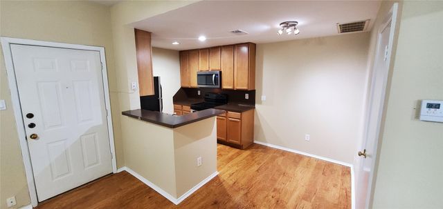 114 E 31ST ST 114, Austin, TX 78705