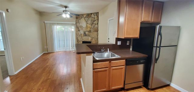 114 E 31ST ST 114, Austin, TX 78705