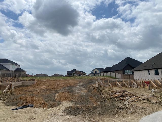 135 Kapok ST, Buda, TX 78610