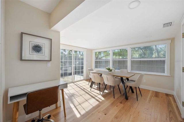 2205 FLOYD STREET, Sarasota, FL 34239