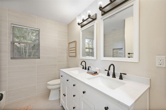 2205 FLOYD STREET, Sarasota, FL 34239