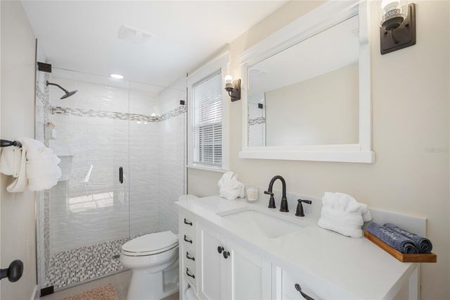 2205 FLOYD STREET, Sarasota, FL 34239