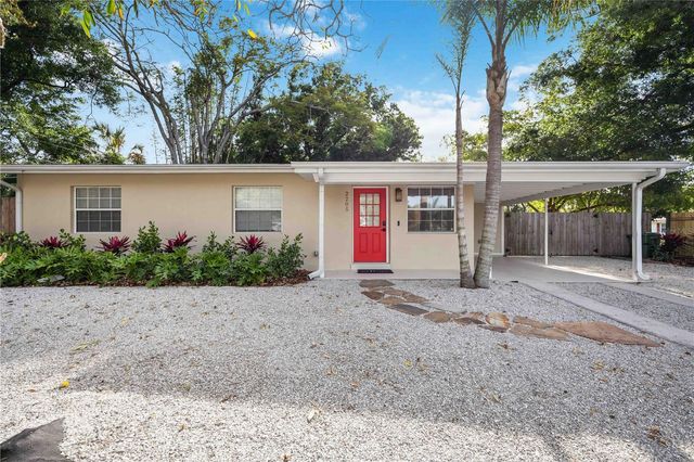 2205 FLOYD STREET, Sarasota, FL 34239