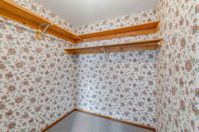 67 UNIVERSITY DRIVE, Fond Du Lac, WI 54935