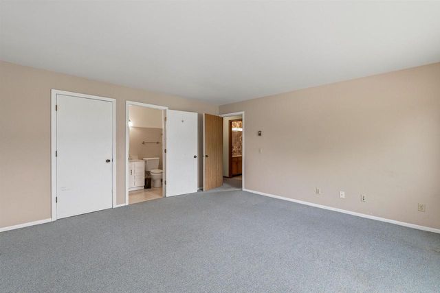 67 UNIVERSITY DRIVE, Fond Du Lac, WI 54935