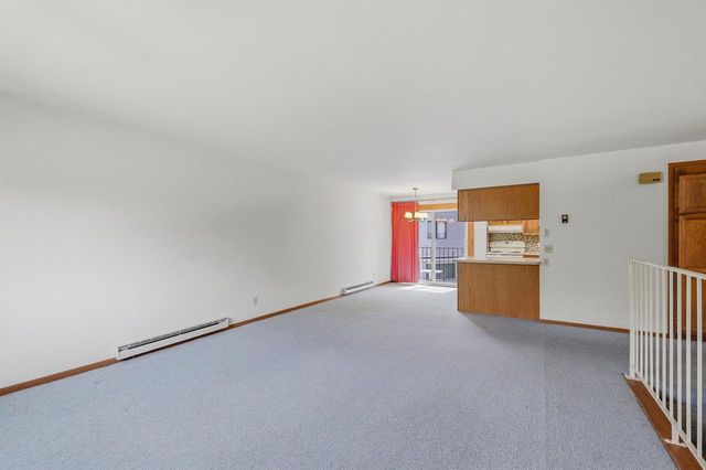 67 UNIVERSITY DRIVE, Fond Du Lac, WI 54935