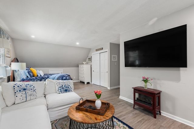 119 Hayway Rd, Falmouth, MA 02536