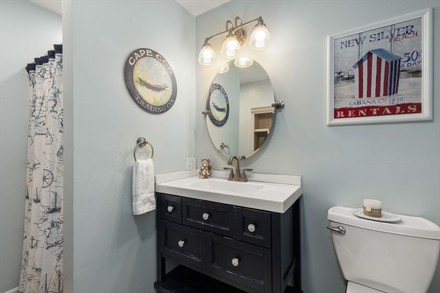 119 Hayway Rd, Falmouth, MA 02536