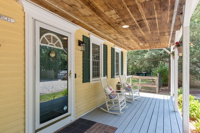 119 Hayway Rd, Falmouth, MA 02536