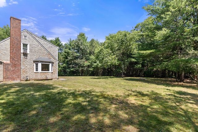 119 Hayway Rd, Falmouth, MA 02536